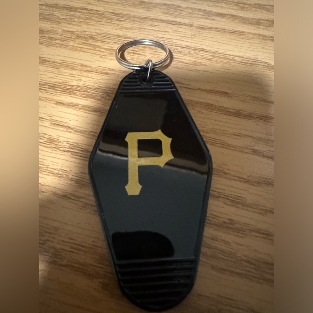 Pittsburgh Pirates keychain